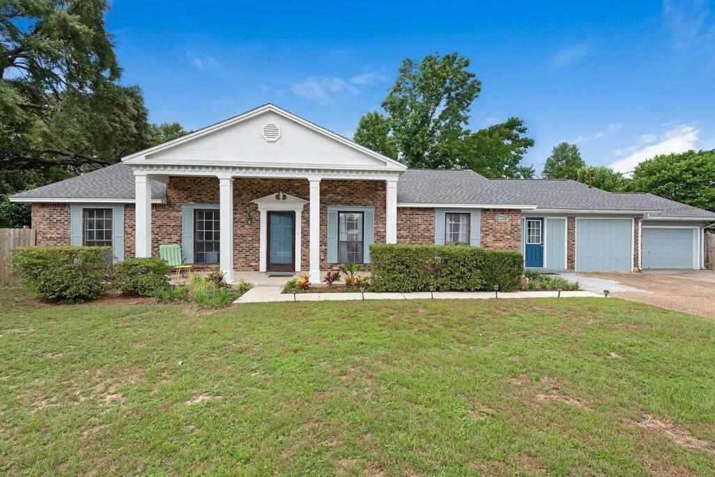 Quiet Relaxing Home - Close To Downtown & Beach 4Br-2Bt Pensacola Exteriér fotografie