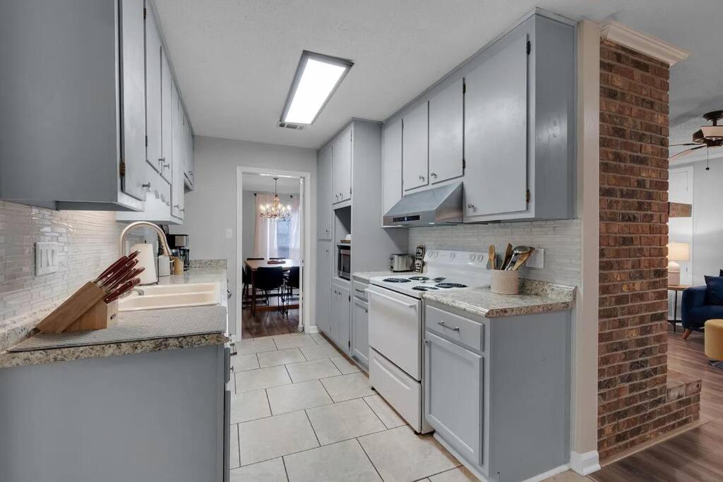 Quiet Relaxing Home - Close To Downtown & Beach 4Br-2Bt Pensacola Exteriér fotografie